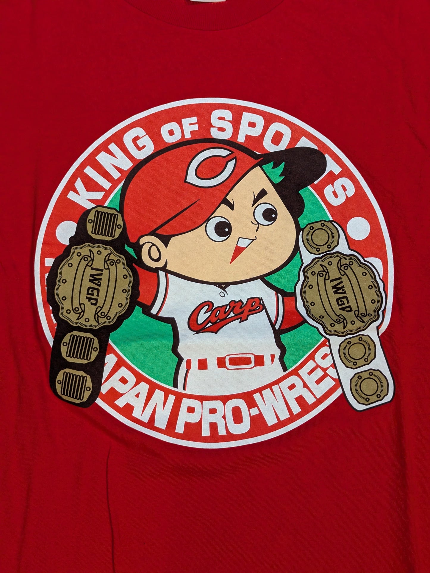 Hiroshima Toyo Carp ×Tetsuya Naito "2C7070245" Collaboration T-Shirt (Red)