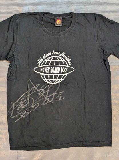 【hand signed autograph】 KUSHIDA "HOVER BOARD LOCK" T-shirt