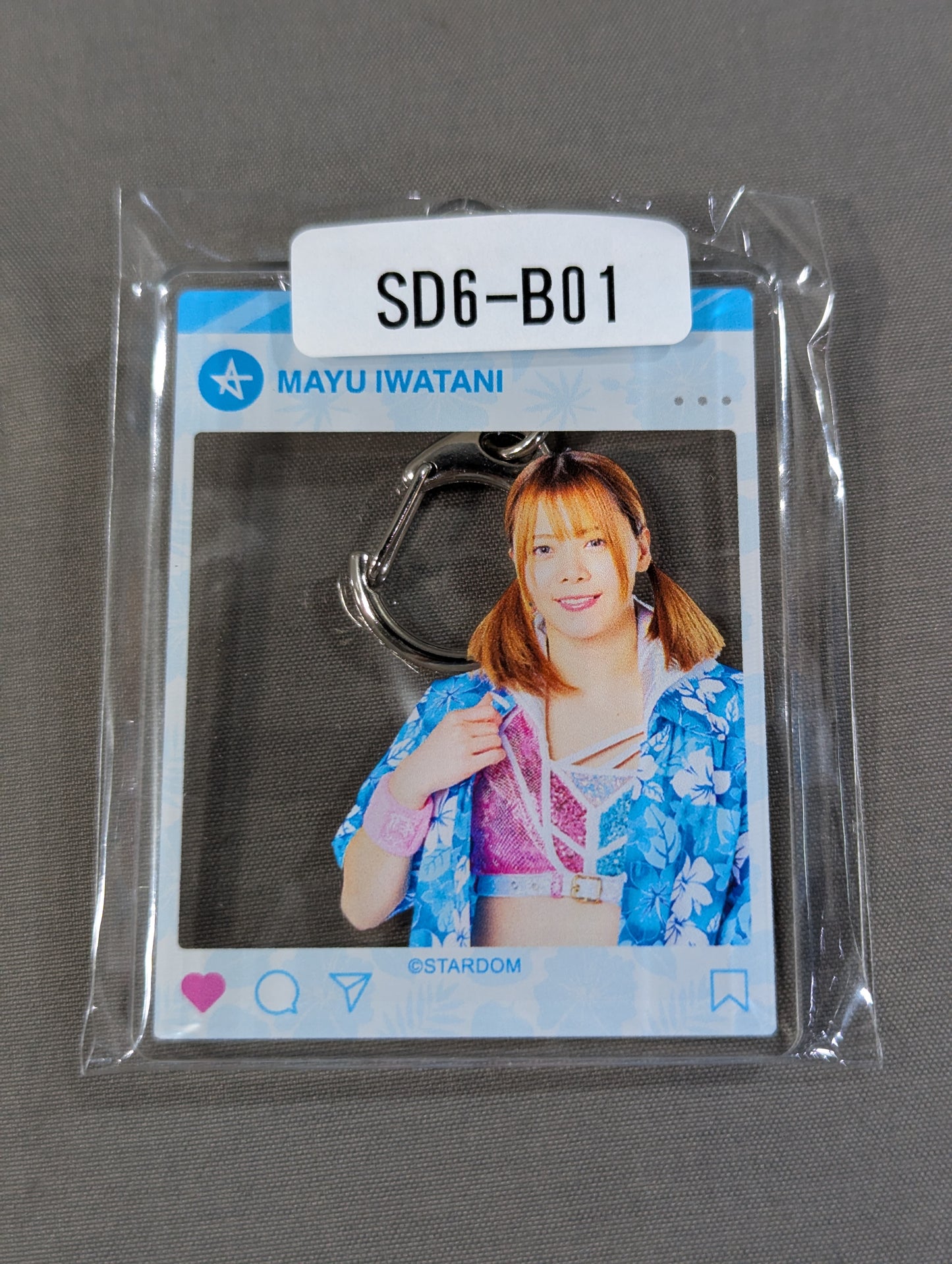 Mayu Iwatani  Acrylic Keychain (STARDOM× Webpon)