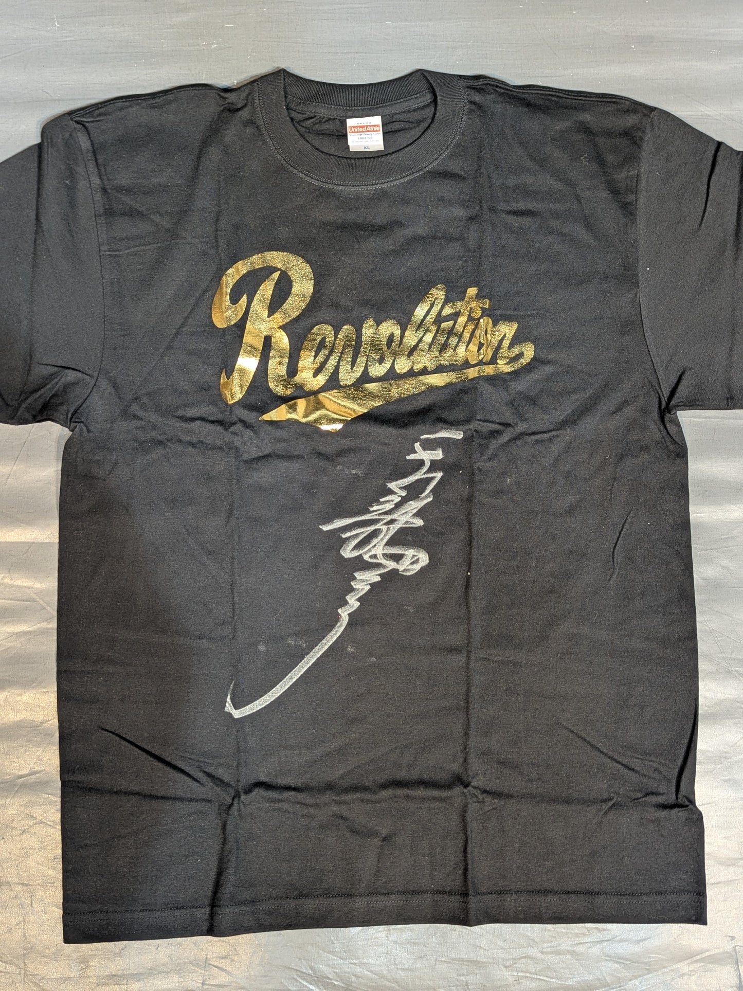 【直筆サイン入り】天龍源一郎「Revolution」Tシャツ(ブラック×金箔押し)