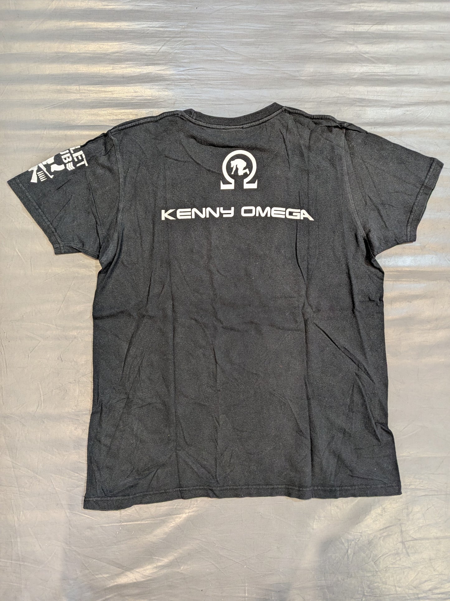 ケニー・オメガ「BULLET CLUB Bone Droid」Tシャツ
