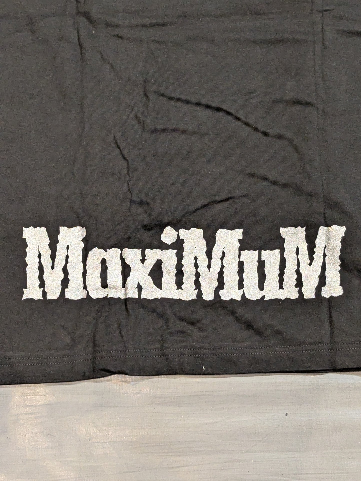MaxiMuM「MMM」Tシャツ(ブラック)