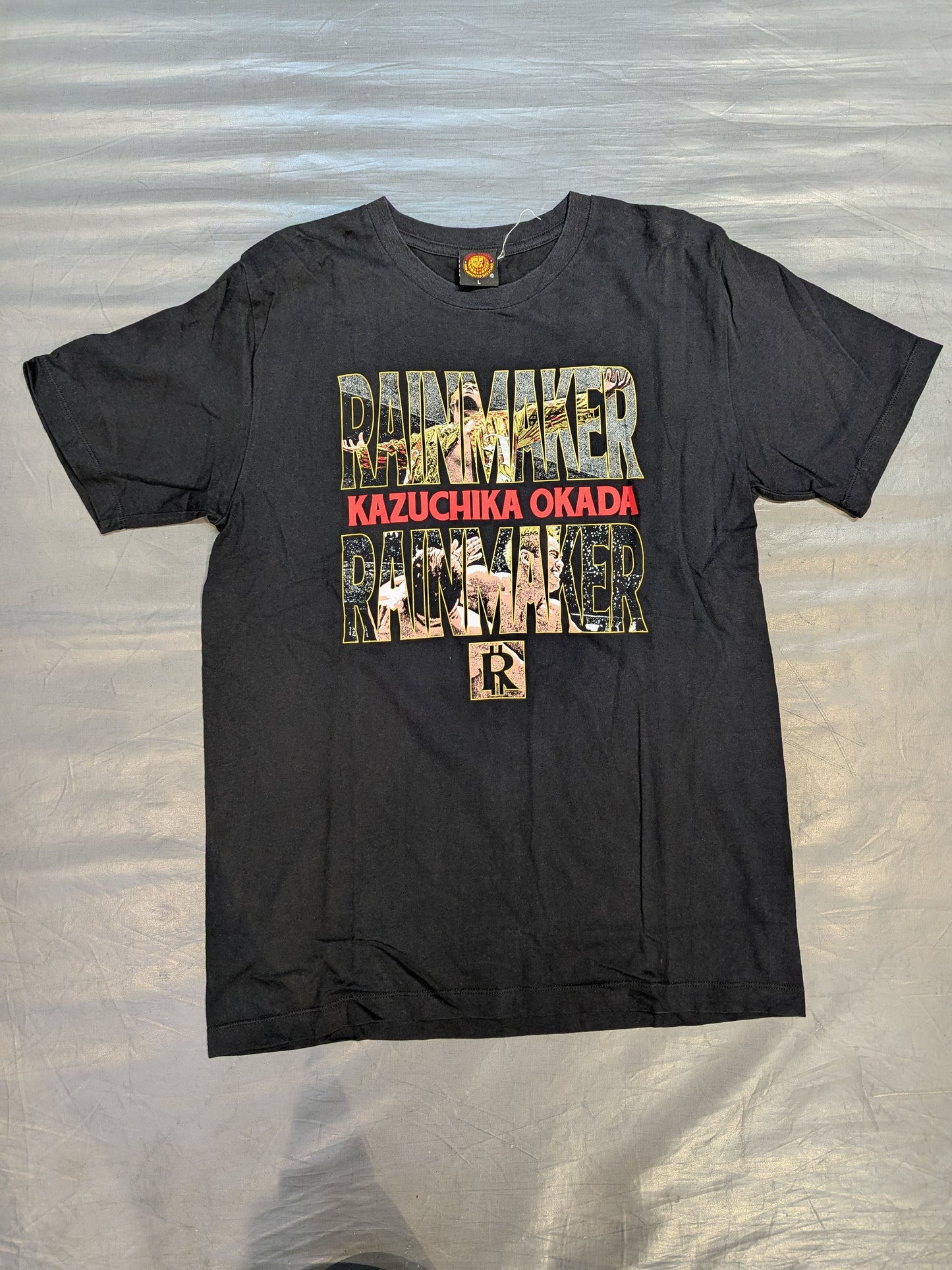 オカダ・カズチカ「RAINMAKER×RAINMAKER」Tシャツ(ブラック)