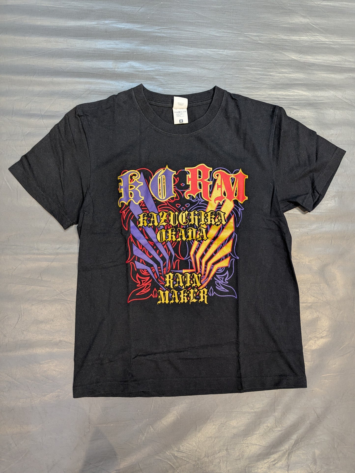 オカダ・カズチカ×ガッツ・ダイナマイト・キャバレーズ コラボTシャツ②(ブラック)