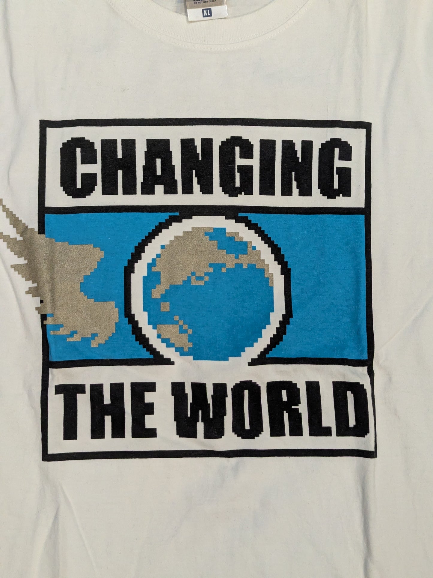 ケニー・オメガ「CHANGING THE WORLD」Tシャツ(オフホワイト)