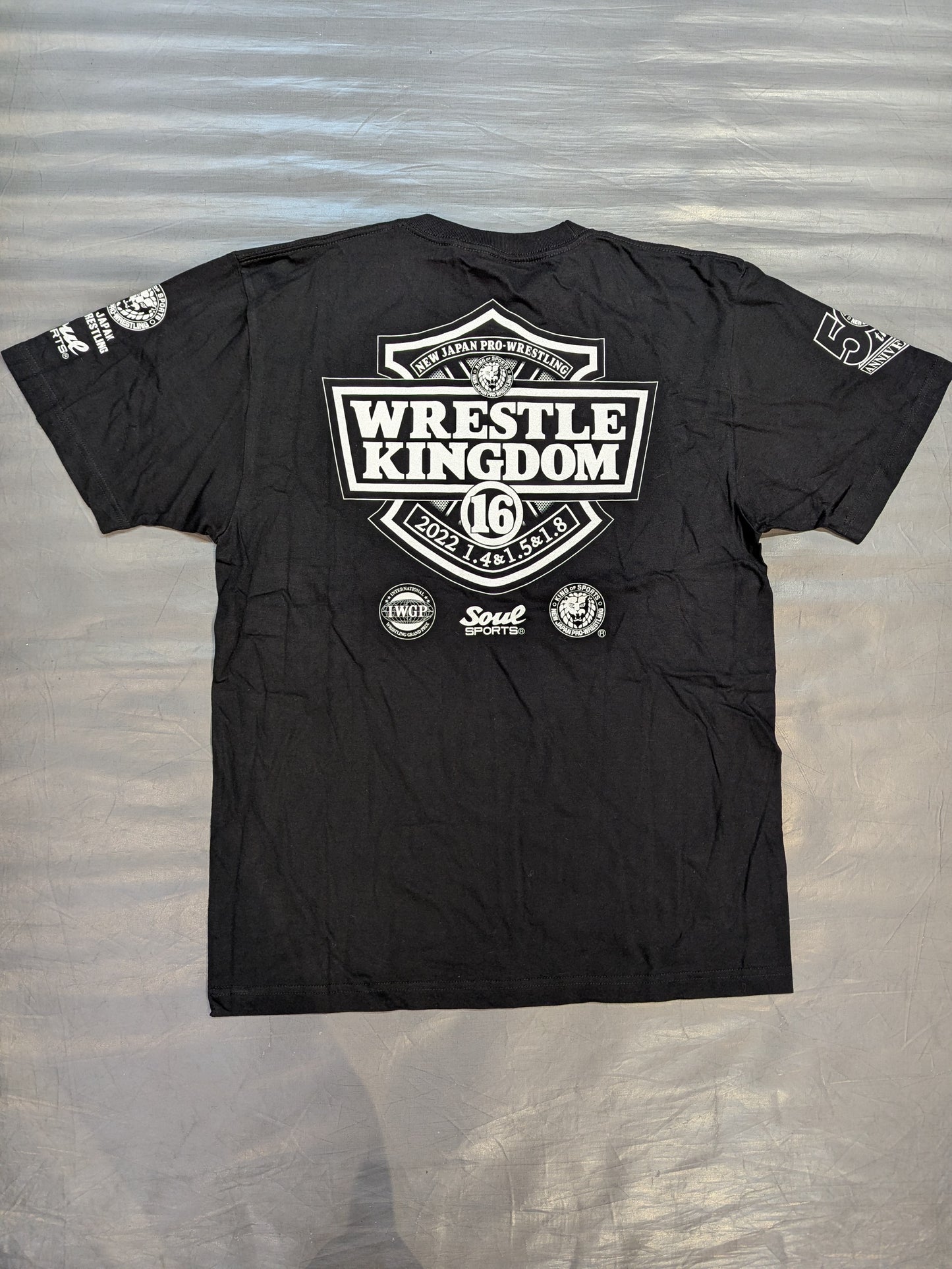 WRESTLE KINGDOM 16 大会記念「SOUL SPORTS」Tシャツ①