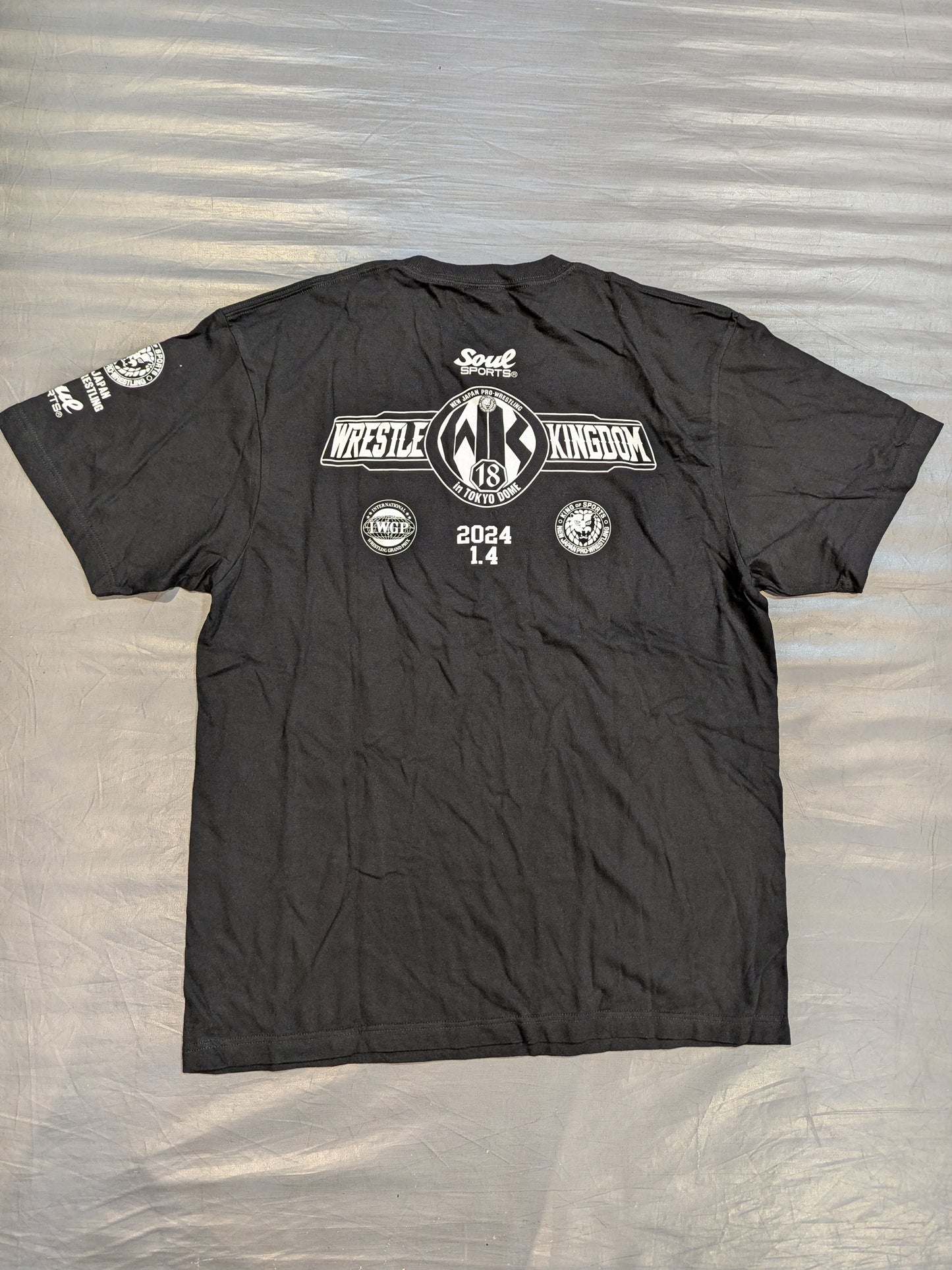 WRESTLE KINGDOM 18 大会記念「SOUL SPORTS」Tシャツ