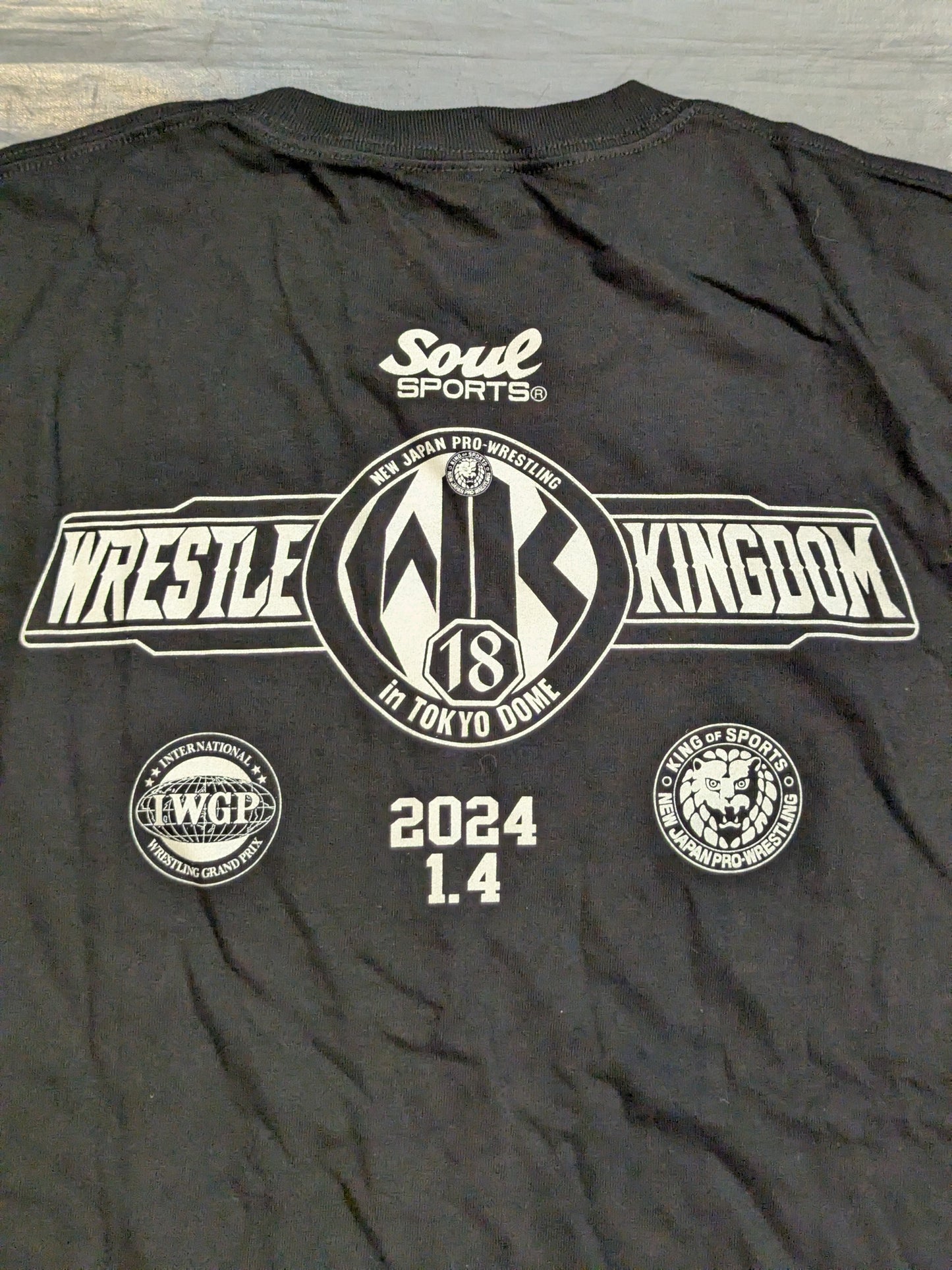 WRESTLE KINGDOM 18 大会記念「SOUL SPORTS」Tシャツ