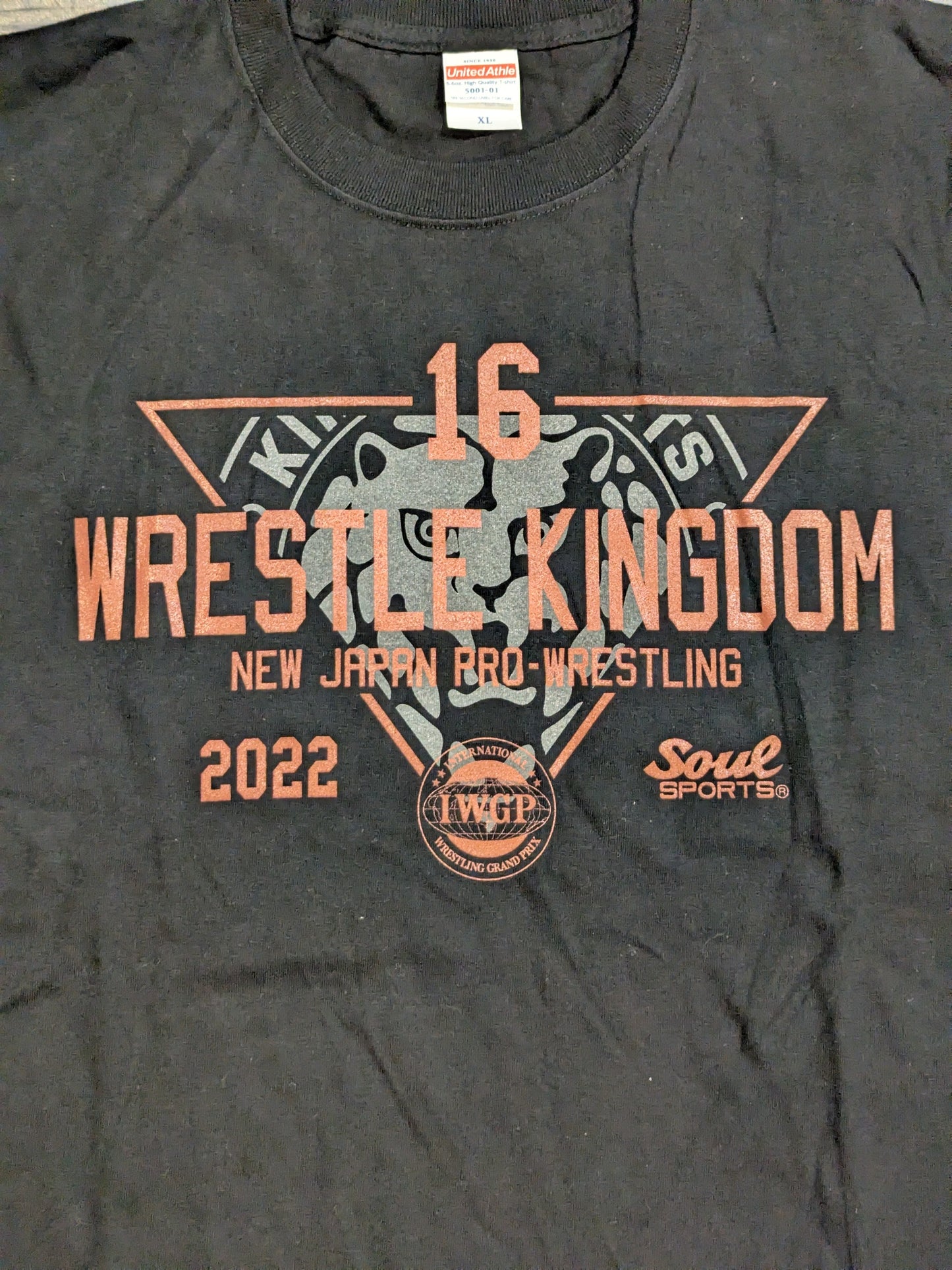 WRESTLE KINGDOM 16 大会記念「SOUL SPORTS」Tシャツ②