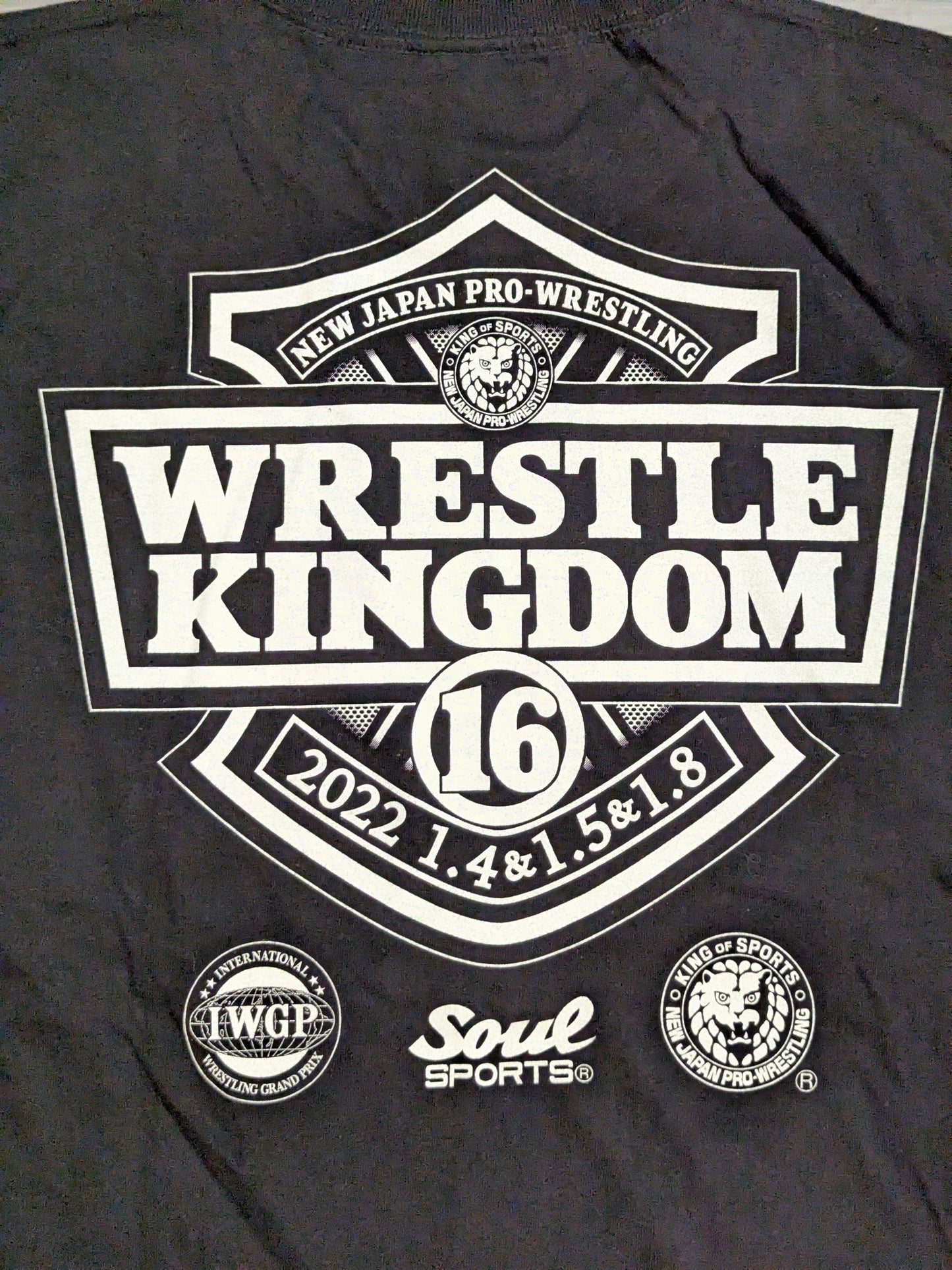 WRESTLE KINGDOM 16 大会記念「SOUL SPORTS」Tシャツ②