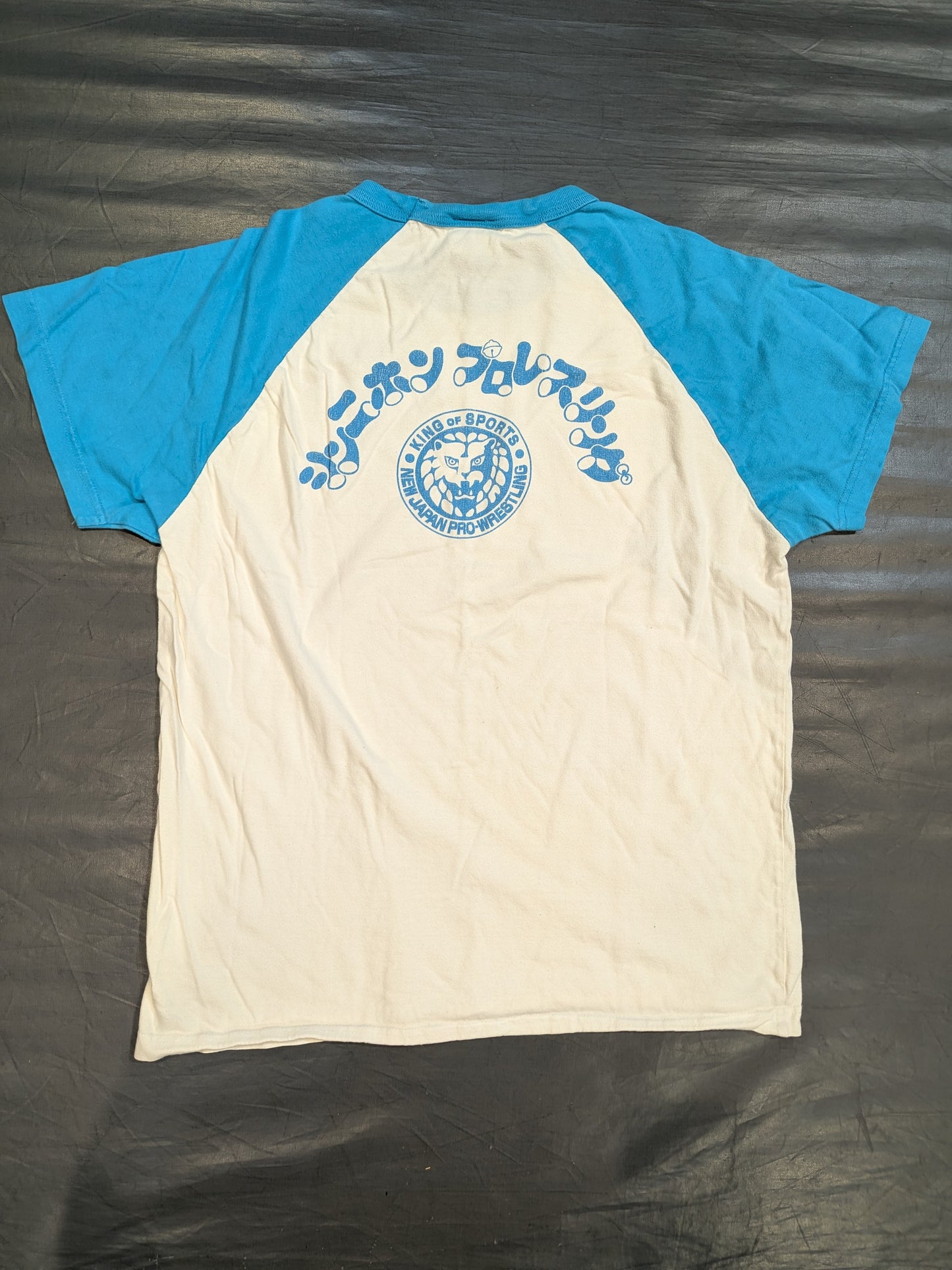 新日本プロレス「映画ドラえもん 新・のび太の日本誕生」コラボTシャツ
