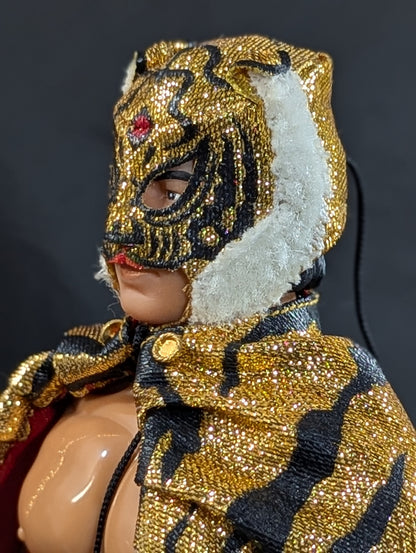 【Hand signed autograph】 The first Tiger Mask Action Doll ((WWF&NWA. Jr))