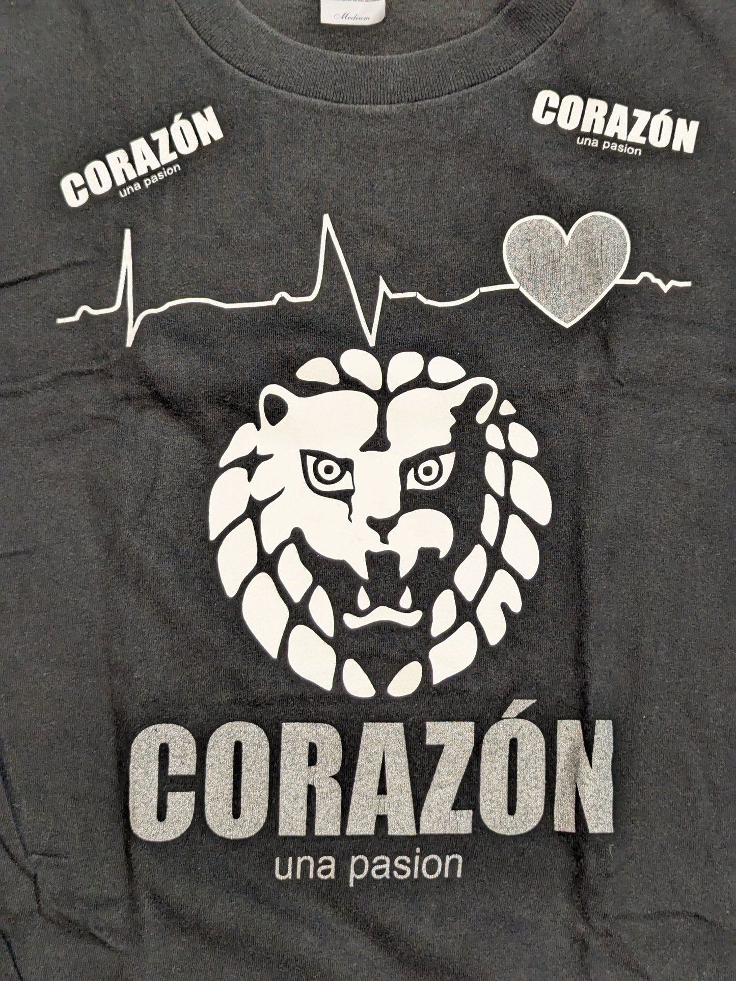 新日本プロレス×CORAZON「ライオンマーク」Tシャツ
