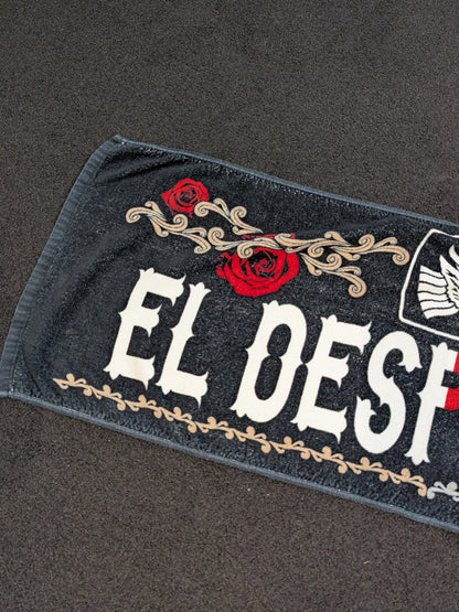 エル・デスペラード「EL DESPERADO」スポーツタオル(ブラック×ホワイト×レッド)