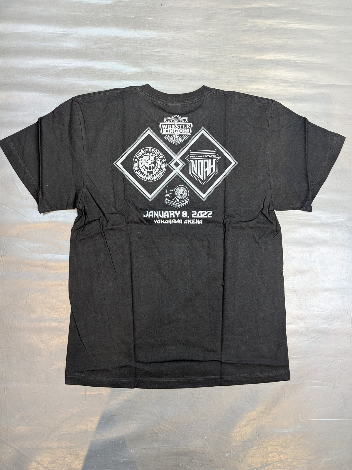 WRESTLE KINGDOM 17 Event Commemorative 'NJPW vs NOAH' T-Shirt (3)