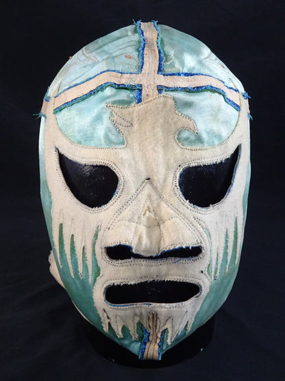 ★ Mil Mascaras, commonly known as the "Doorknob" ★