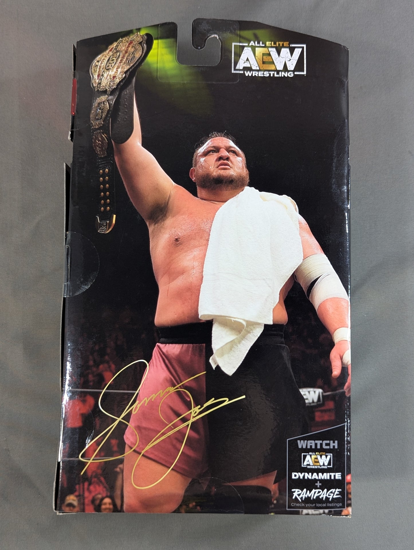 Samoa Joe (White Towel)