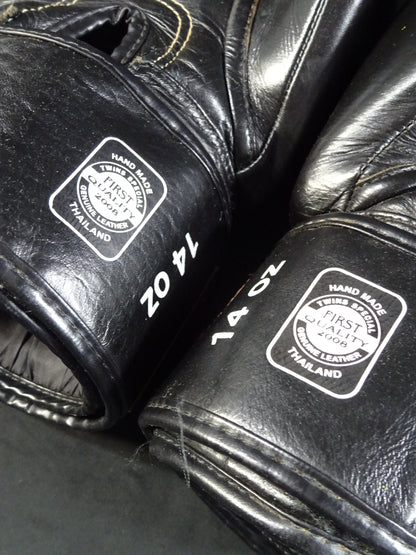 Remy Bonjasky ★: gloves worn by him ★ during practice
