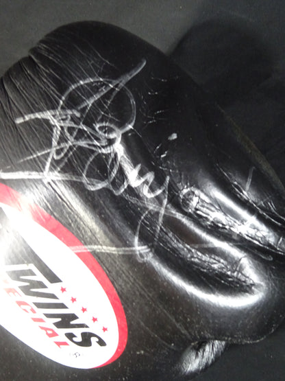 Remy Bonjasky ★: gloves worn by him ★ during practice