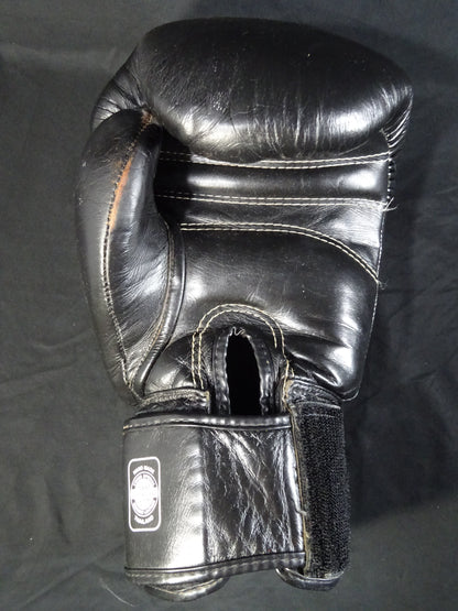 Remy Bonjasky ★: gloves worn by him ★ during practice