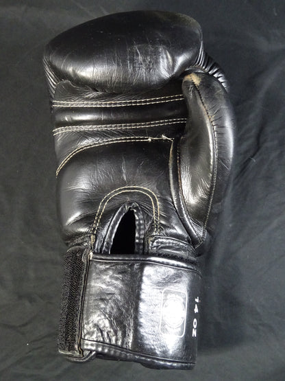 Remy Bonjasky ★: gloves worn by him ★ during practice