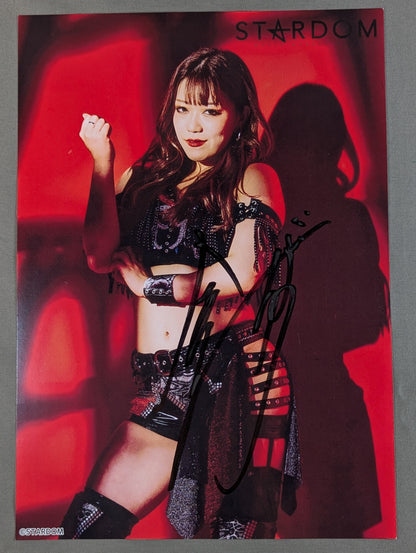 Suzu Suzuki  hand signed autograph  Starda Mu Pro-Photo (C-3)