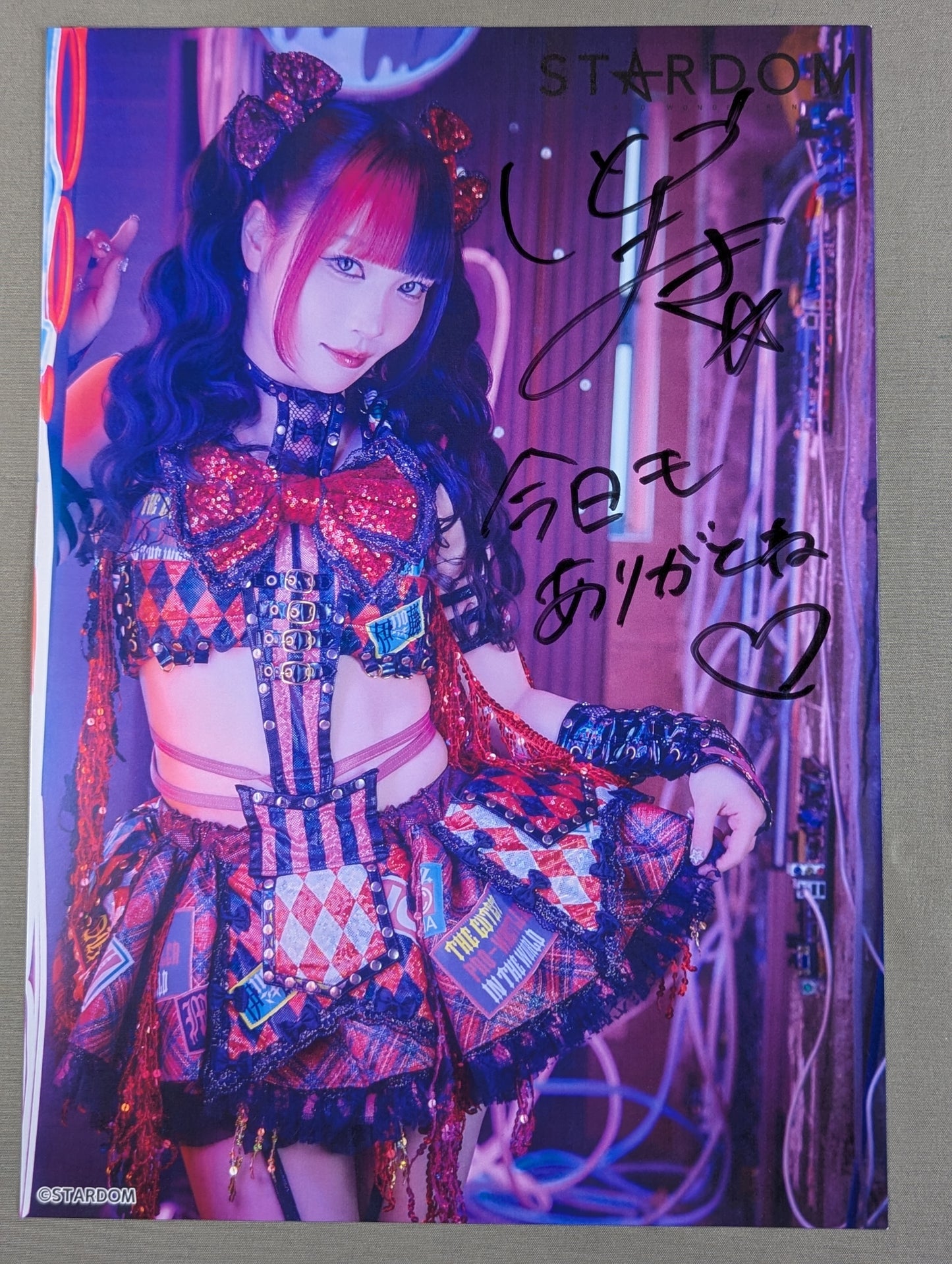 Maki Ito  hand signed autograph  Starda Mu Pro-Photo (A-2)