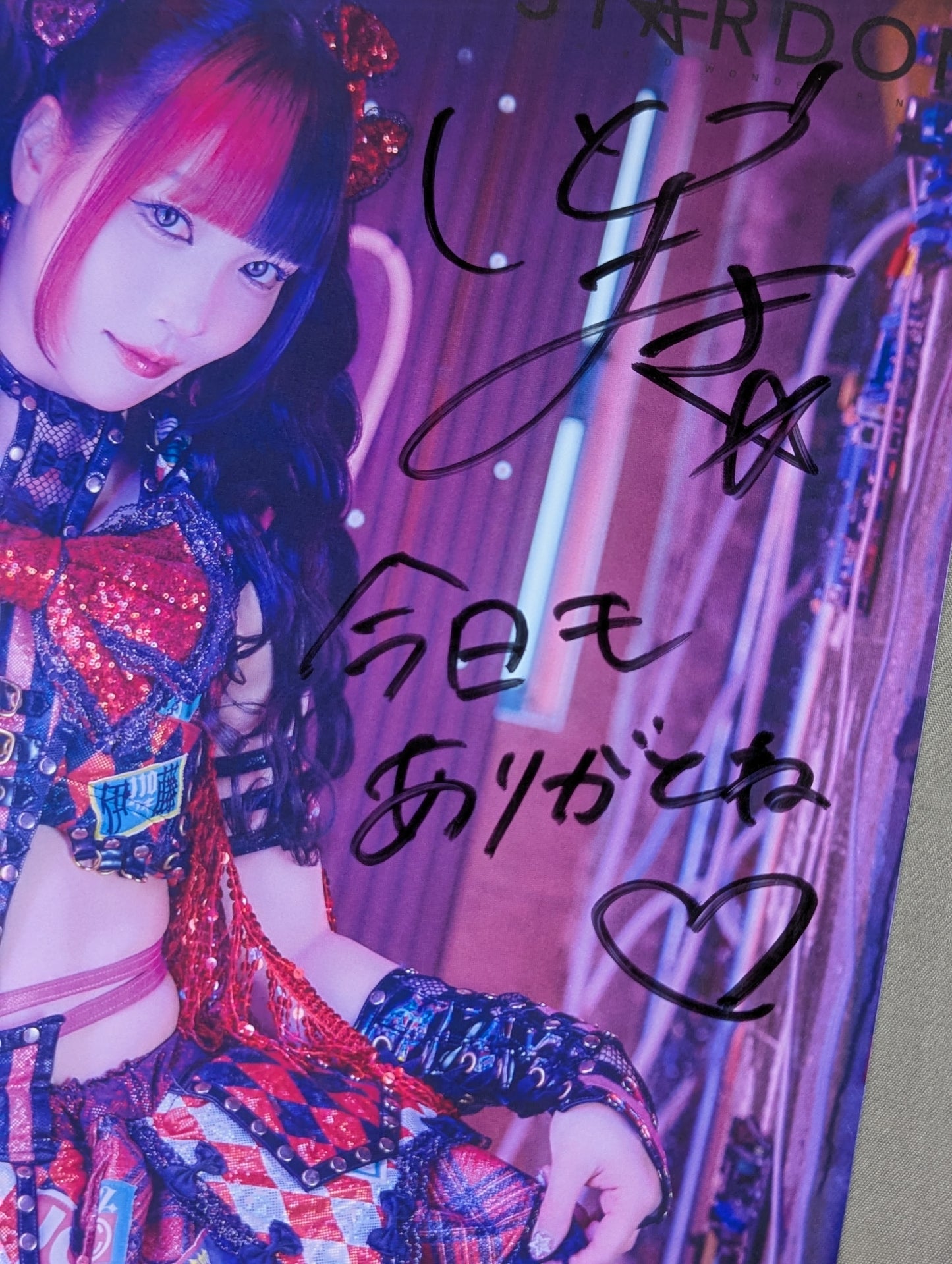 Maki Ito  hand signed autograph  Starda Mu Pro-Photo (A-2)