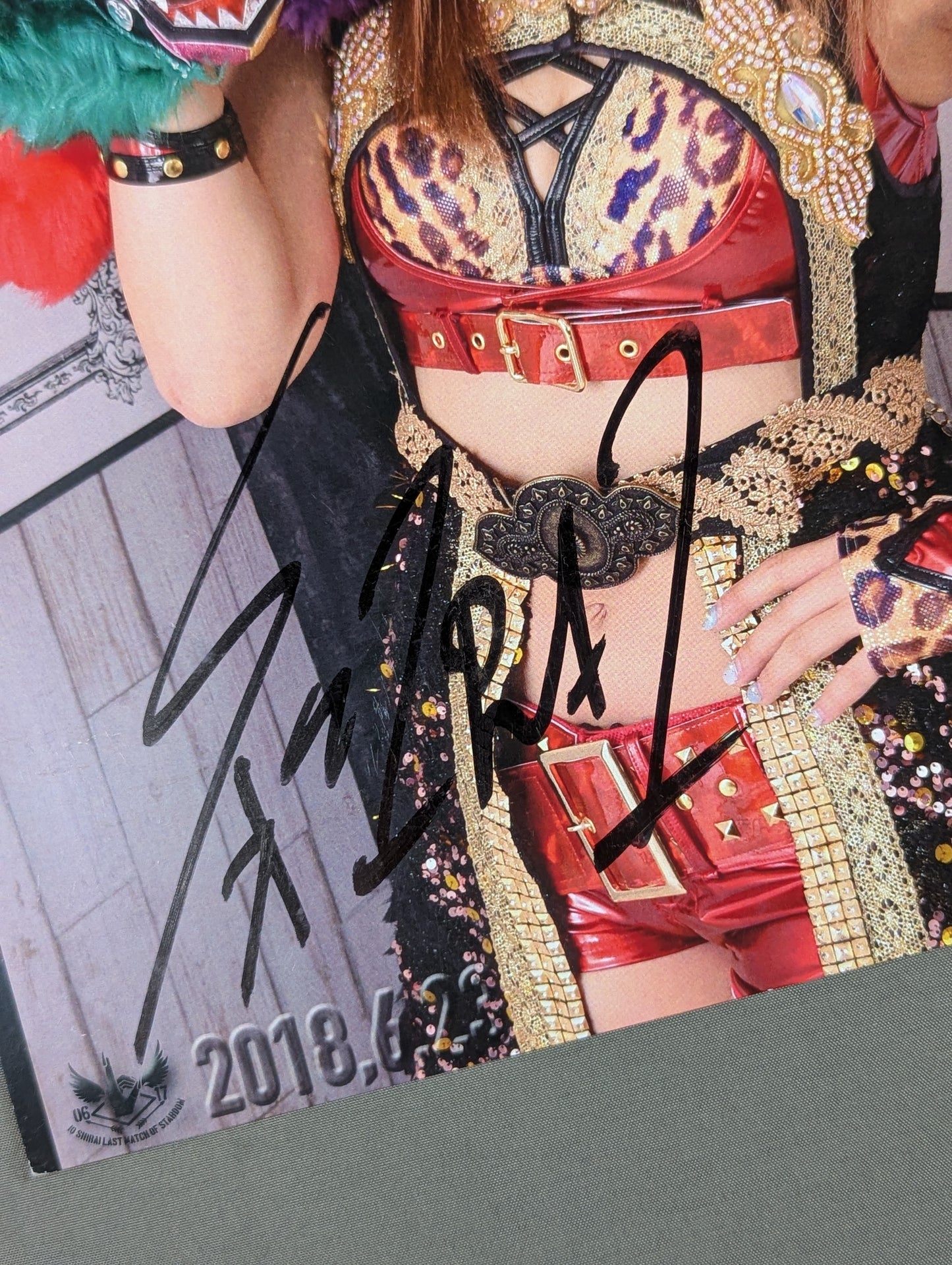 Io Shirai (Iyo Sky)  hand signed autograph Pro-Photo (J-3)