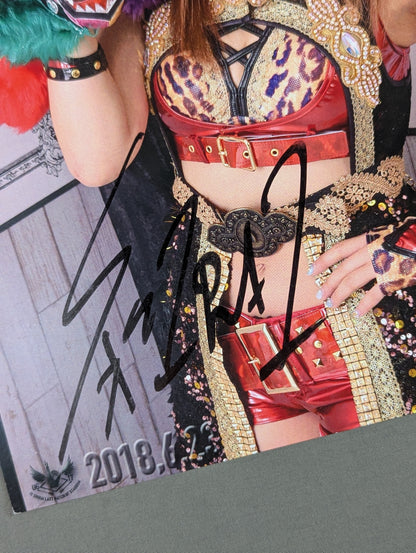 Io Shirai (Iyo Sky)  hand signed autograph Pro-Photo (J-3)