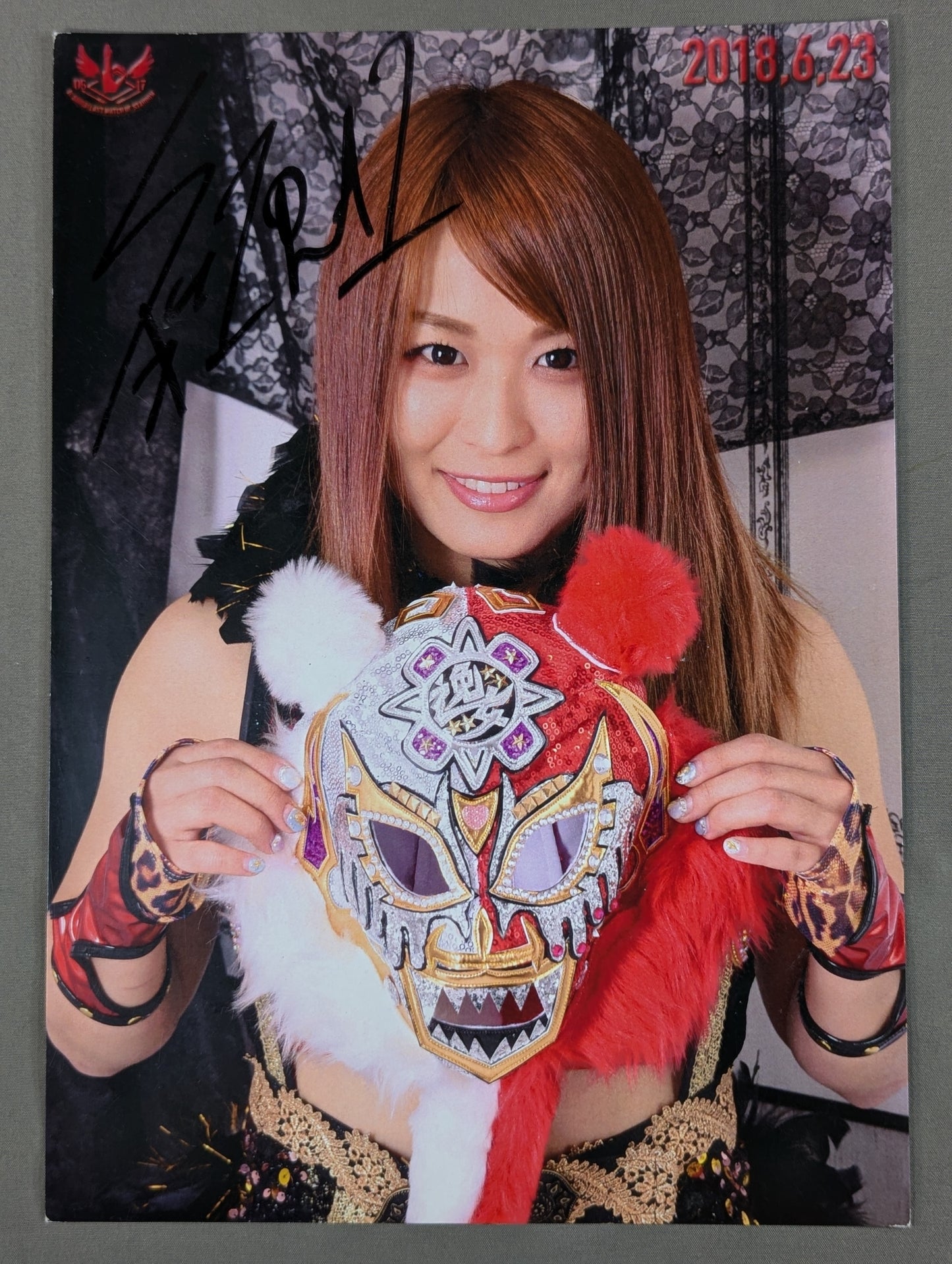 Io Shirai (Iyo Sky)  hand signed autograph Pro-Photo (J-4)
