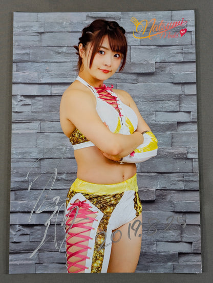 Natsumi Maki (NATSUPOI) hand signed autograph  Pro-Photo  (C-7 )
