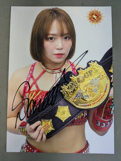 ★IWGP Women's Championship ★ Sareee (SARRAY)  hand signed autograph Pro-Photo (G-7)