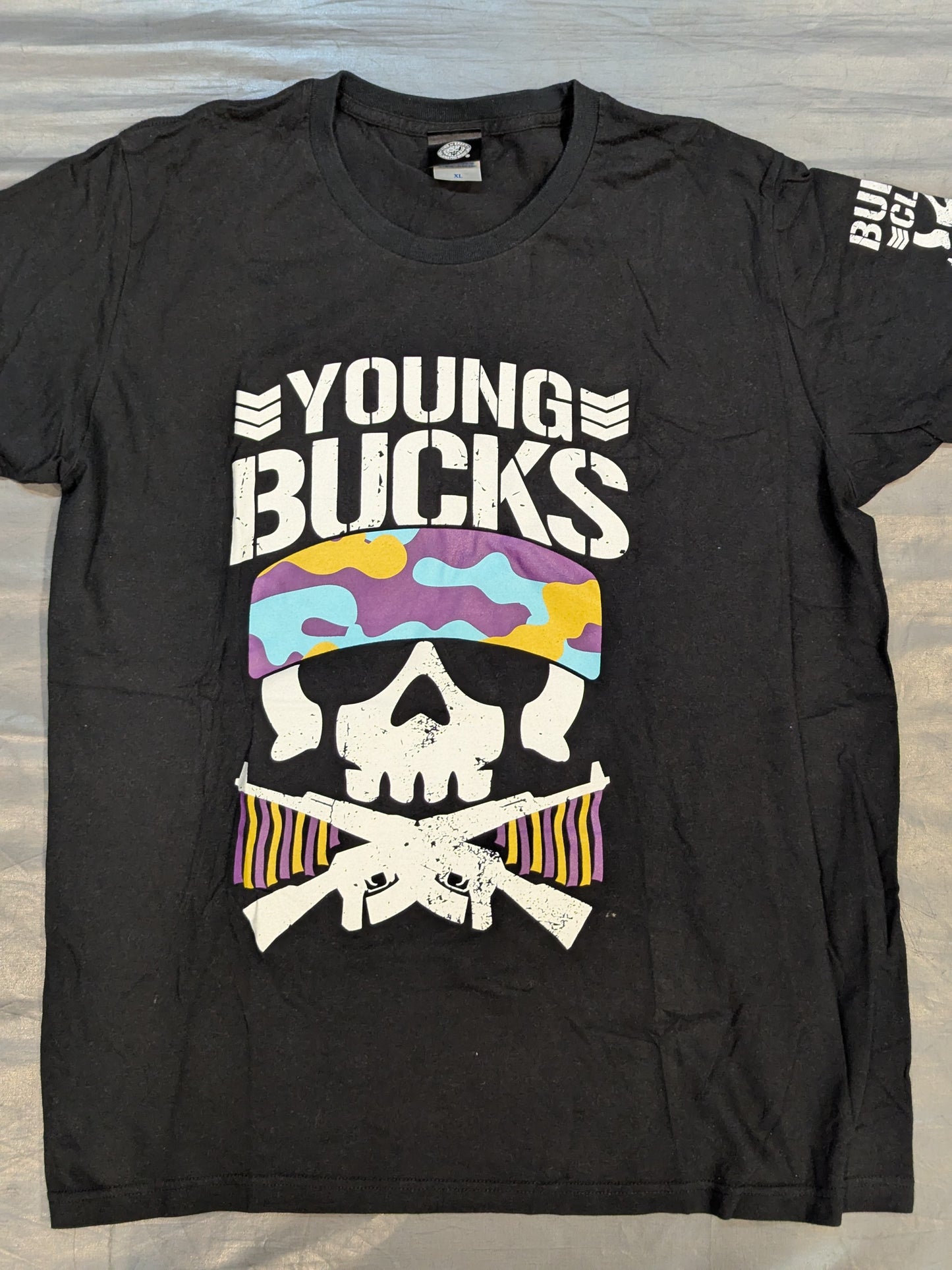 ヤングバックス「BUCKS CLUB」Tシャツ