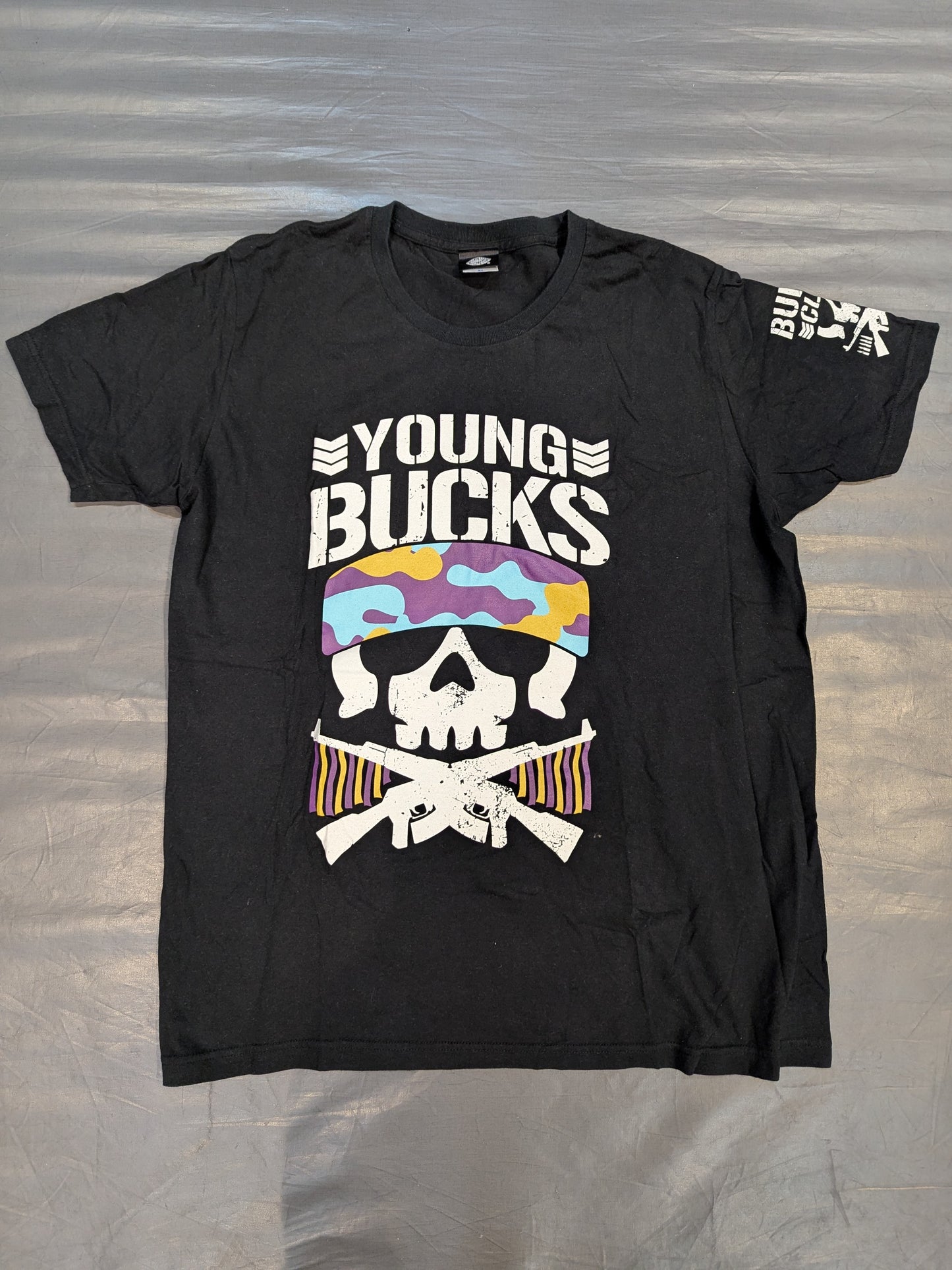 ヤングバックス「BUCKS CLUB」Tシャツ