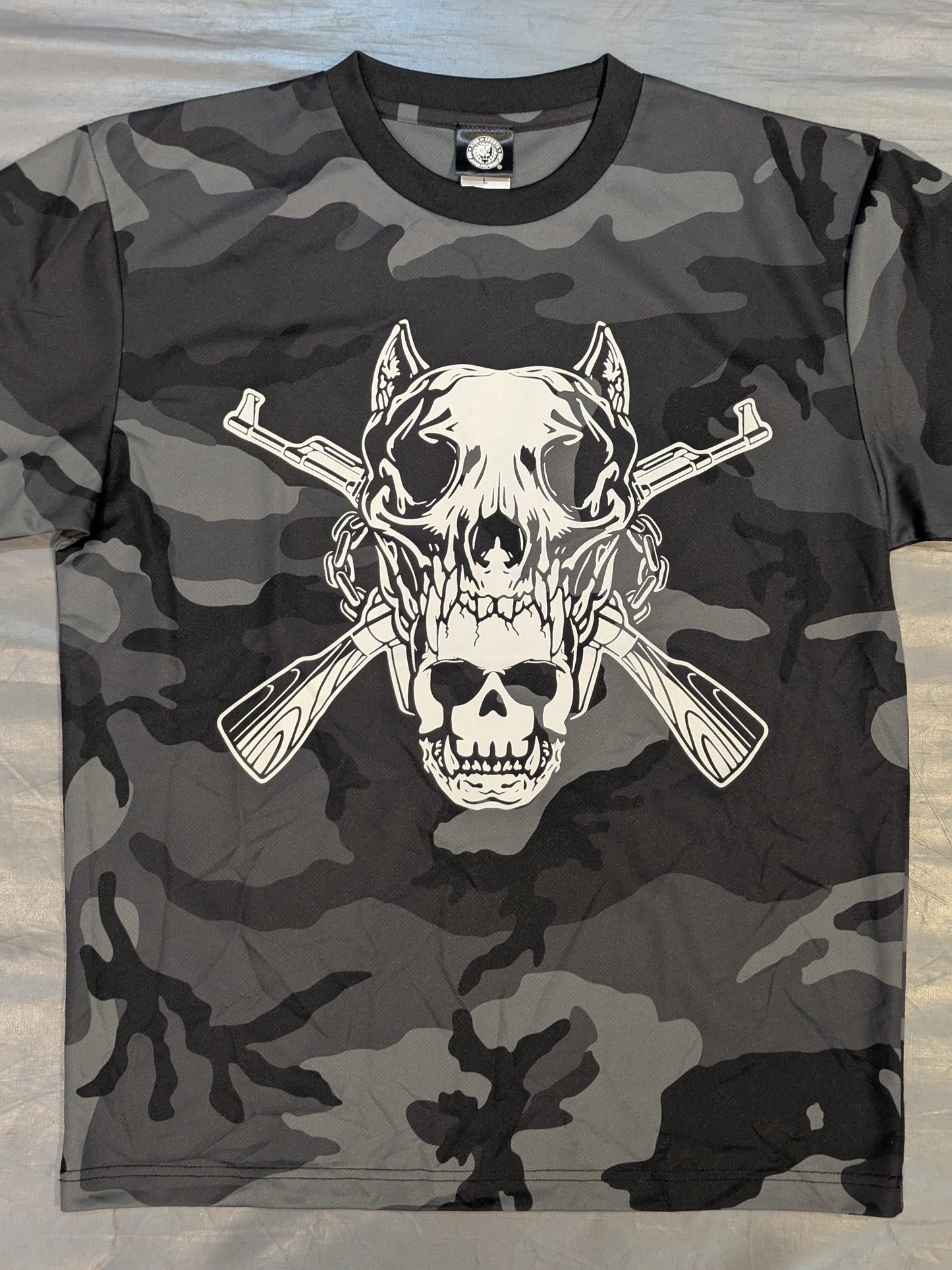 BULLET CLUB WAR DOGS ドライTシャツ(ブラックウッドランドカモ)