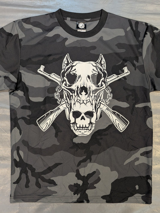 BULLET CLUB WAR DOGS ドライTシャツ(ブラックウッドランドカモ)