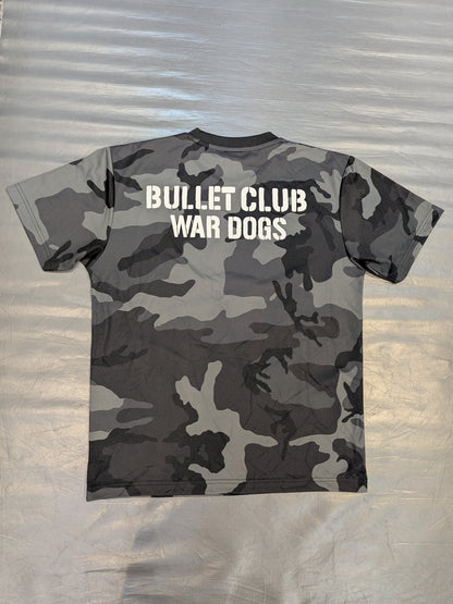 BULLET CLUB WAR DOGS ドライTシャツ(ブラックウッドランドカモ)