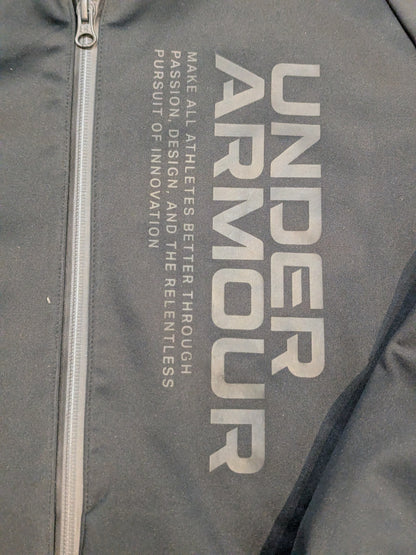 新日本プロレス×UNDER ARMOUR ライオンマーク ウインターニット 3レイヤージャケット(ブラック)