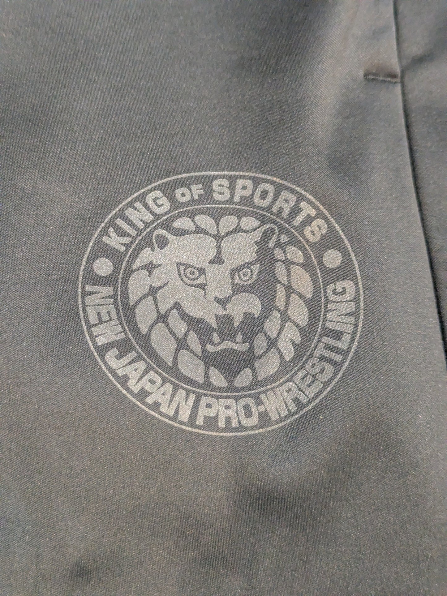 New Japan Pro Wrestling ×UNDER ARMOUR Lion Mark  Winter Knit 3-Layer Pants