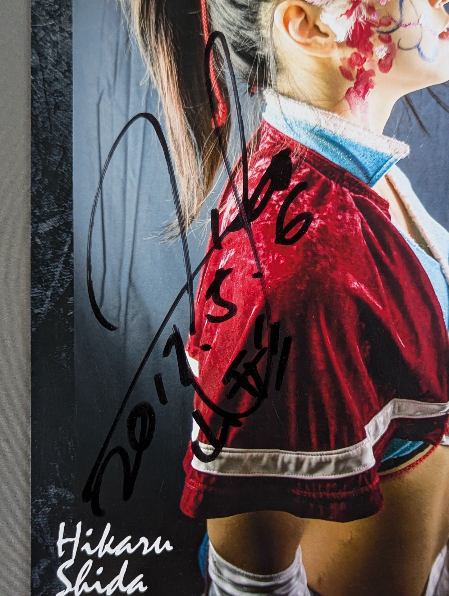 Hikaru Shida  hand signed autograph Pro-Photo (D-7)