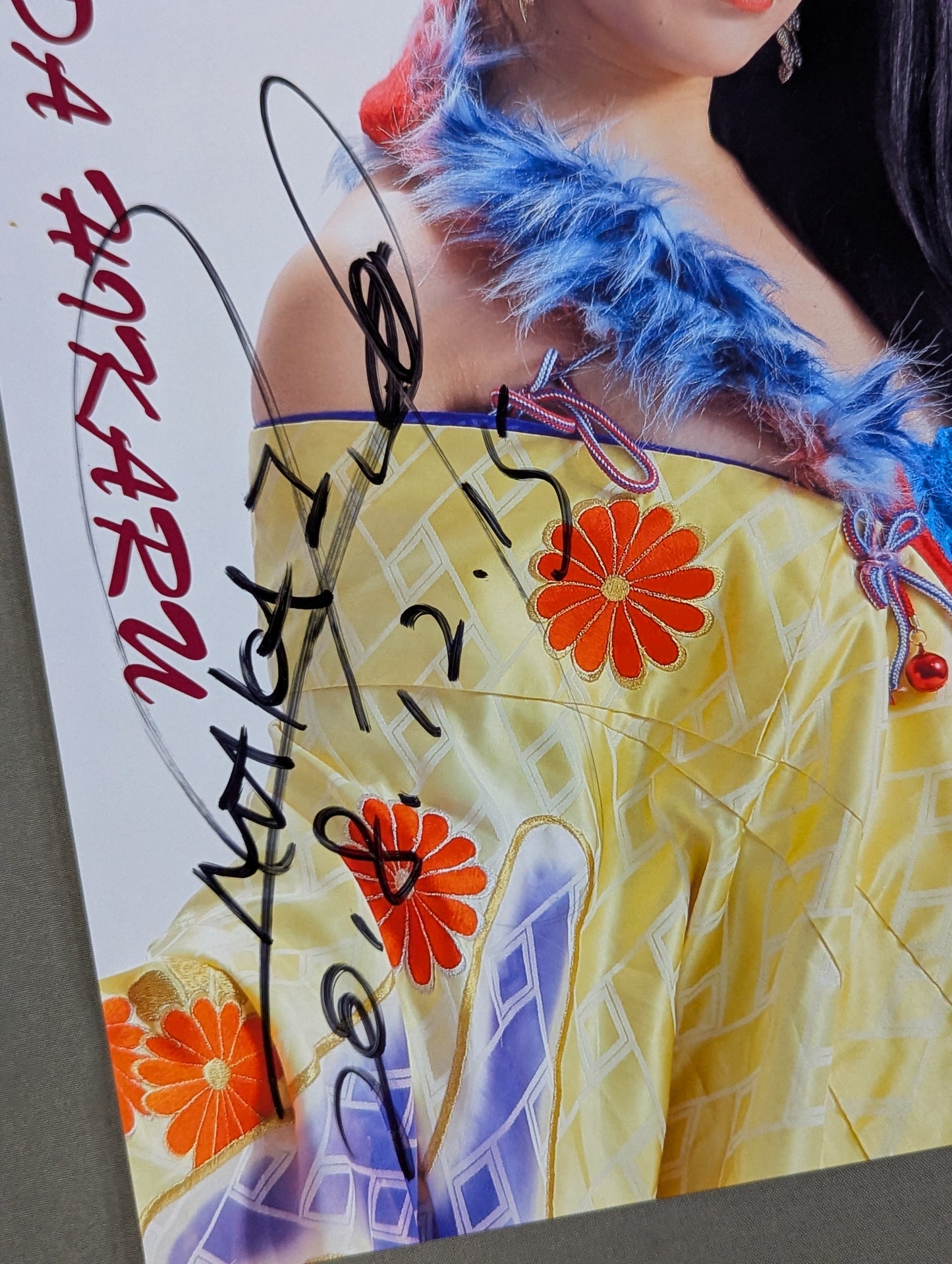 Hikaru Shida  hand signed autograph Pro-Photo (D-8)