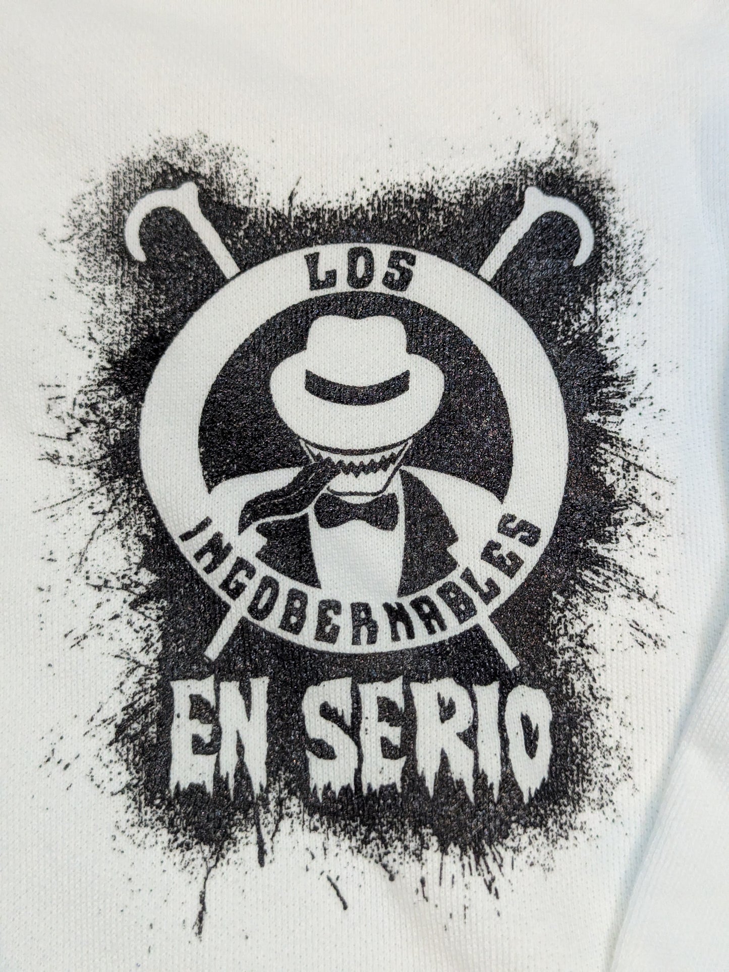 BUSHI「EN SERIO」ジップパーカー(ホワイト)