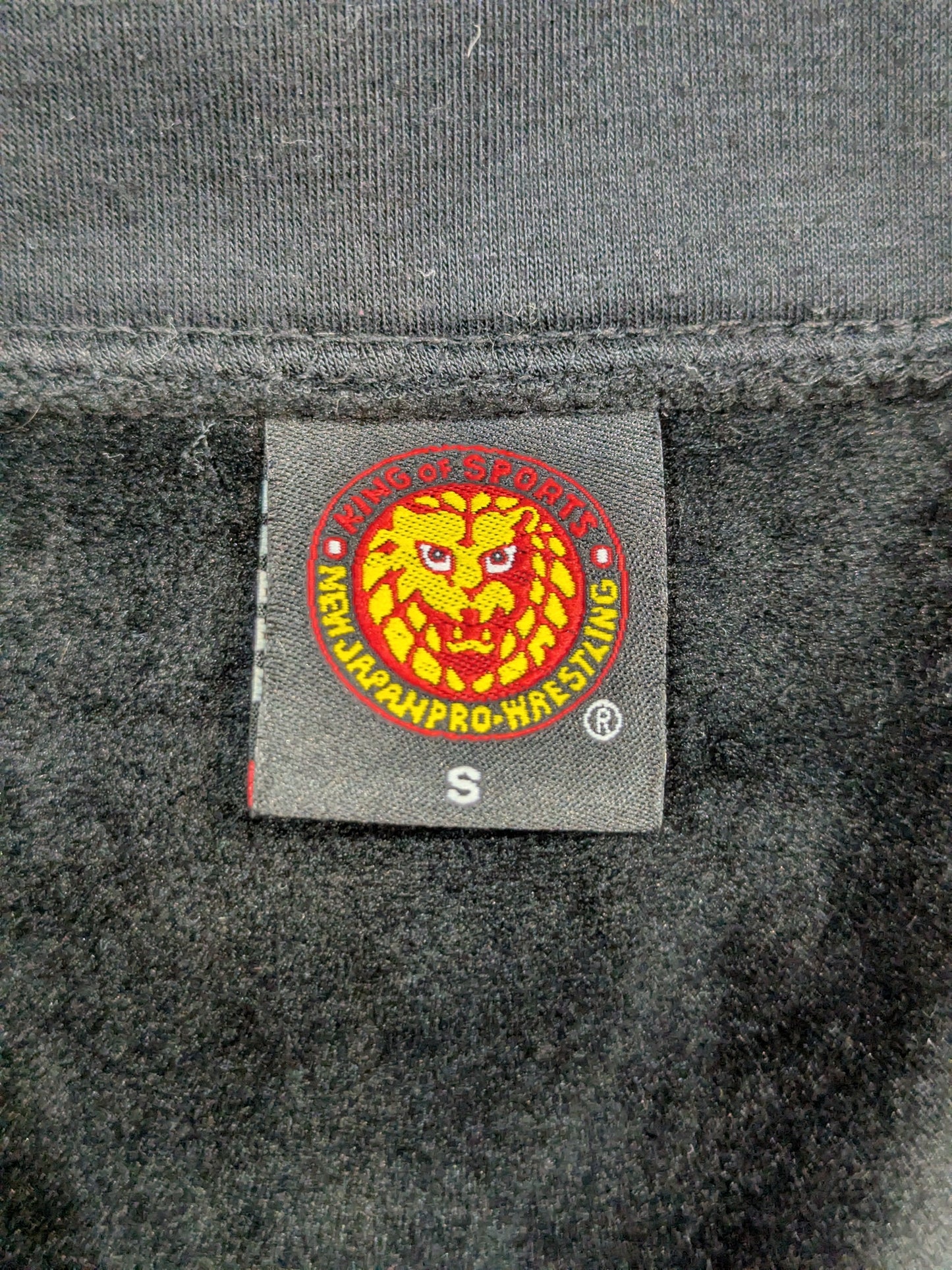 New Japan Pro Wrestling ×SOUL SPORTS Lion Mark  Micro Shaggy Zip hoodie  (Gray×Black)