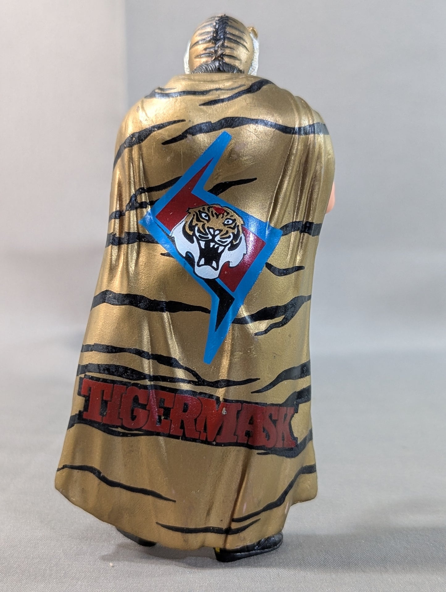 The first Tiger Mask (Legendary Type Cloak)