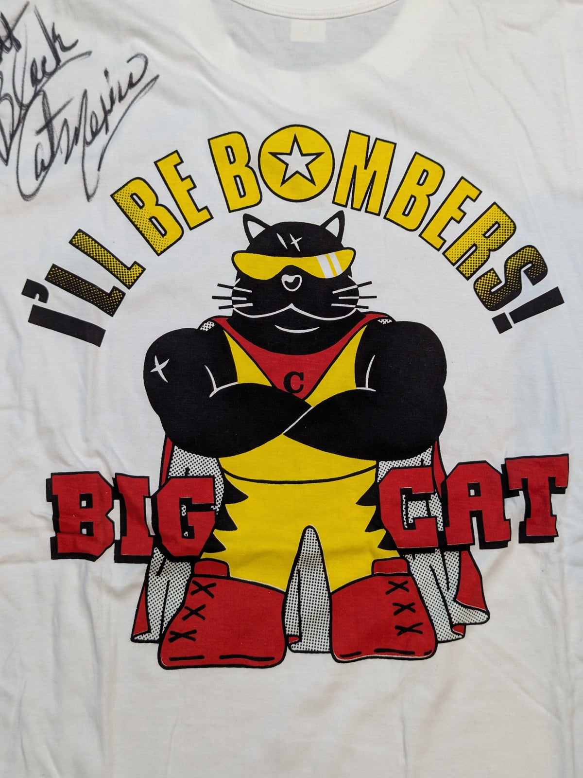 【hand signed autograph】 Black Cat "BIG CAT" Illustration T-Shirt (White)