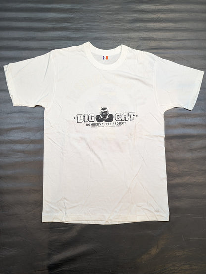 【hand signed autograph】 Black Cat "BIG CAT" Illustration T-Shirt (White)