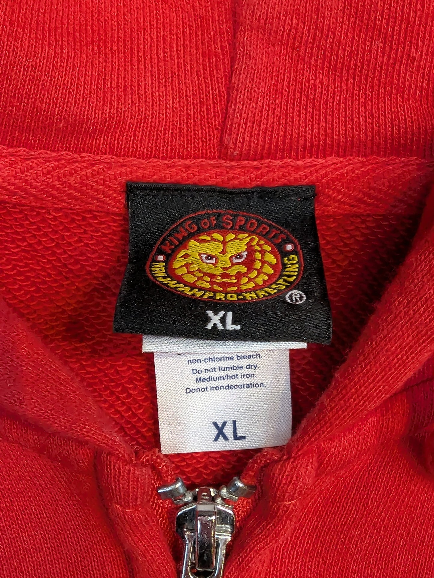 NJPW× Hiroshima Toyo Carp Collaboration Zip hoodie  (Red)