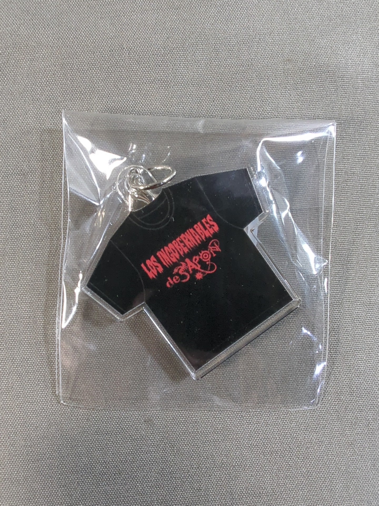 LOS INGOBERNABLES de JAPON Tシャツ型 めじるしチャーム