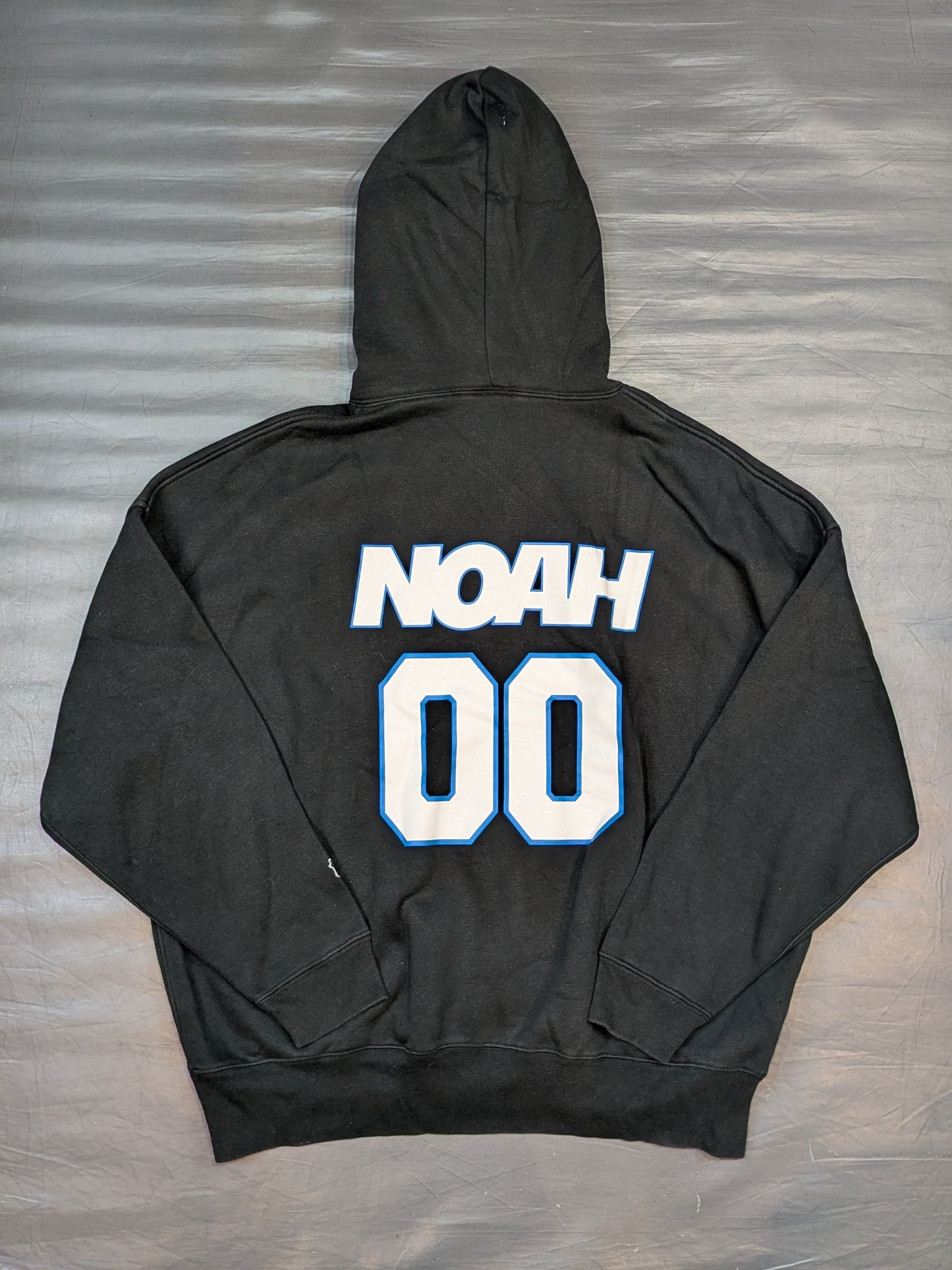 NOAH '00' Big Silhouette Pullover Hoodie  (Black)